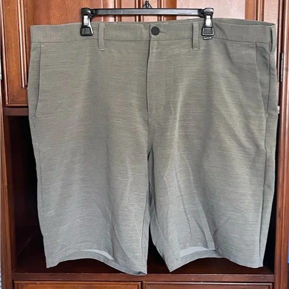 Hurley Nike Dri-Fit Shorts - Picture 1 of 6